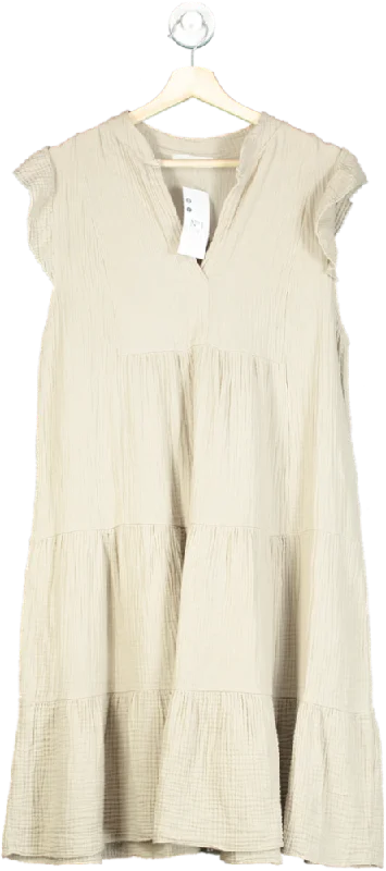 sleeveless long dress -No1 George Street Beige Sleeveless Tiered Dress