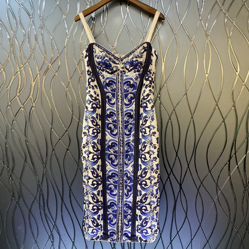 sleeveless elegant dress -Vintage Blue And White Porcelain Print V-Neck Sleeveless Body Dress