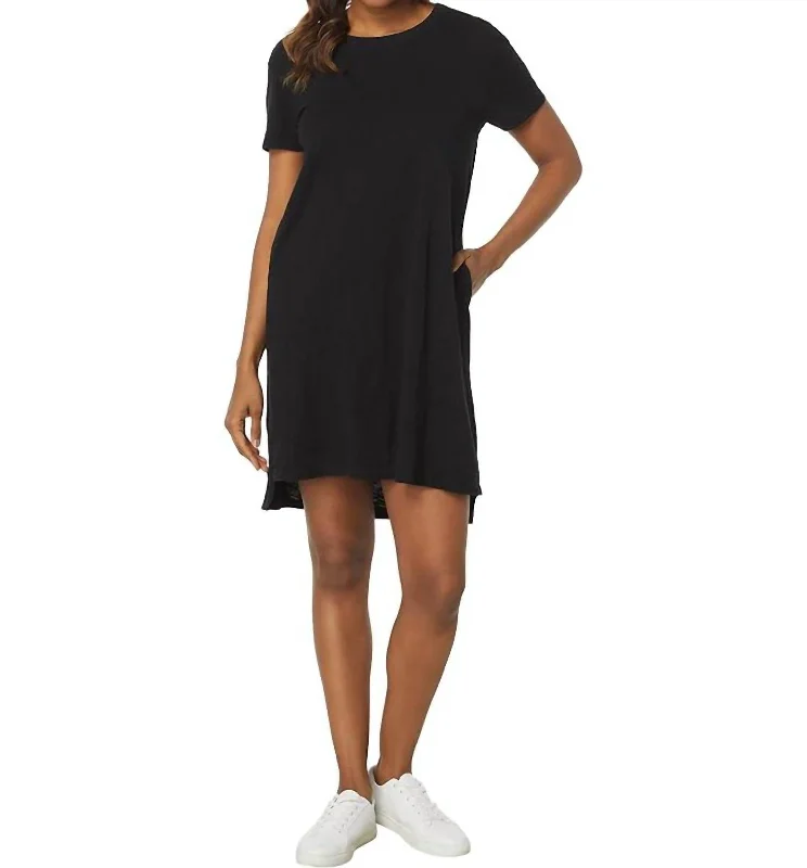 short sleeve faux leather dress -Short Sleeve Crew Neck Dress In Black