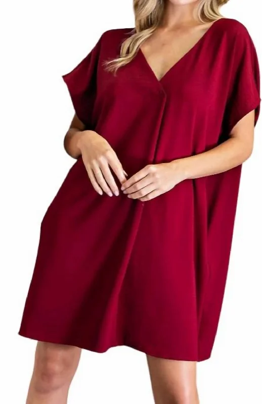 short sleeve dreamy dress -Short Sleeve V-Neck Dress With Pockets Plus In Red