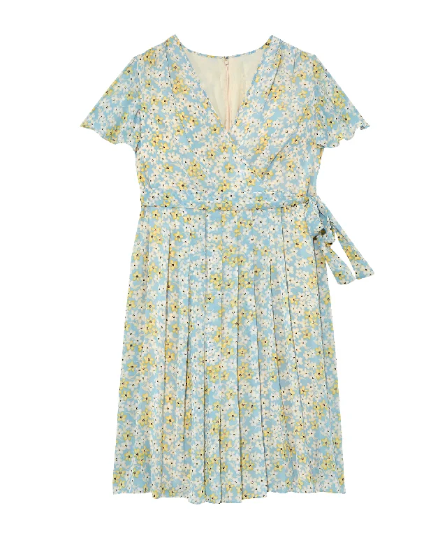 short sleeve long dress -Irving Short Sleeve Pleated Dress | Light Blue / Yellow