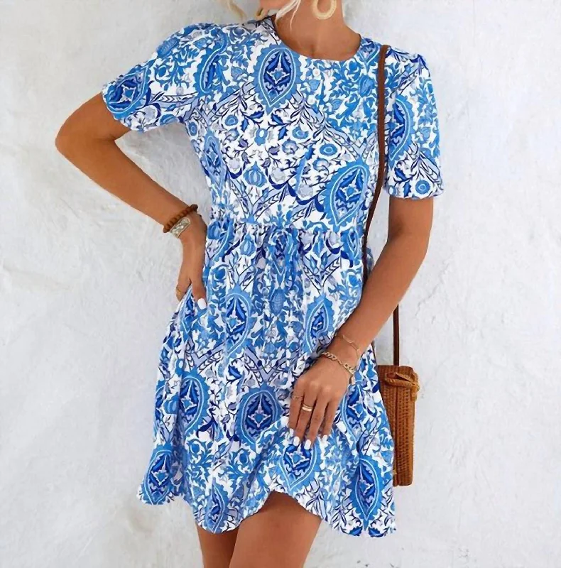 short sleeve delicate dress -Alicia Printed Short Sleeve Dress In Blue