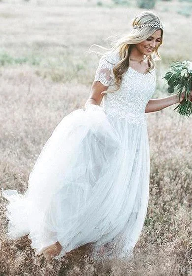 short sleeve holiday dress -A-line Lace Appliques Bohemian Short Sleeve Tulle Wedding Dress With Ruching