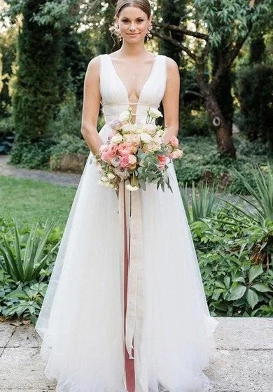 sleeveless crisscross dress -Tulle Floor-length Sweep Train A Line Sleeveless Romantic Wedding Dress