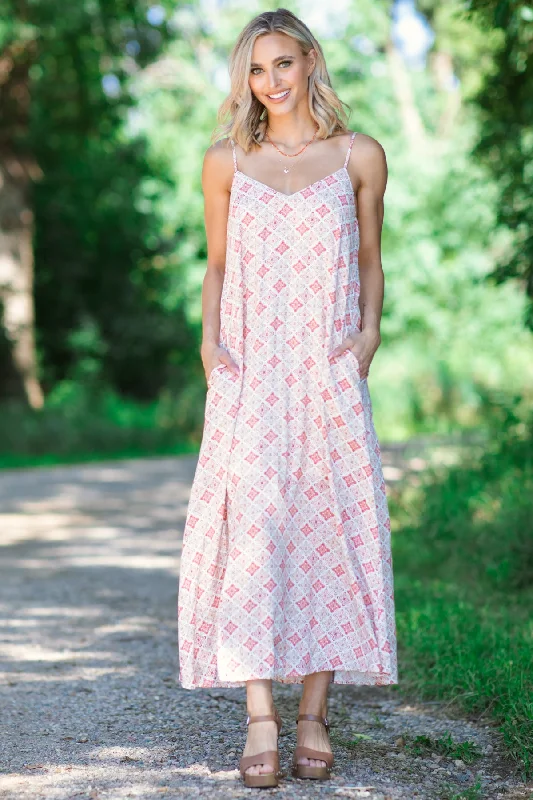 Women's maxi dress muted coral -Rust and Cream Geometric Medallion Maxi Dress