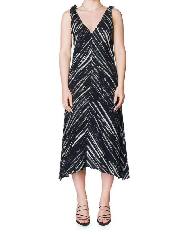 sleeveless side slit maxi dress -Brushstroke Sleeveless Knot Dress In Black/Ecru Brushstroke | Black/Ecru Brushstroke